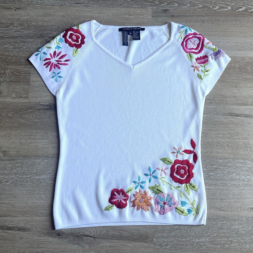 Vintage Floral Embroidered Ribbed Top White Medium V-Neck Michelle Nicole Blouse - Picture 4 of 8